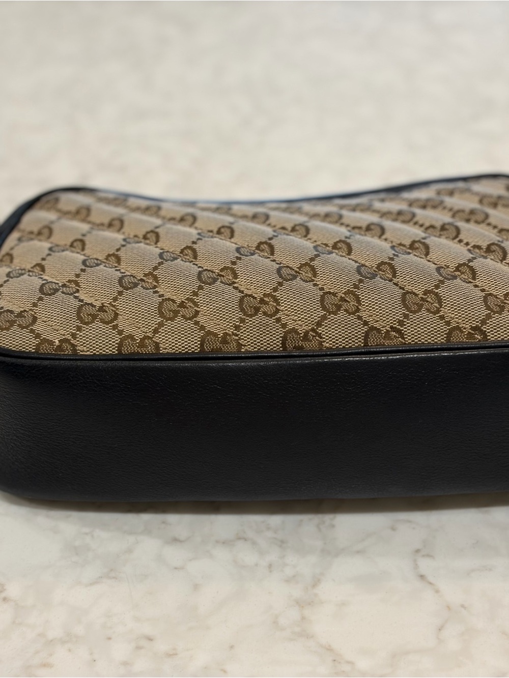 Gucci Beige Brown GG Supreme Crossbody Bag with Gold Hardware - Picture 5 of 11